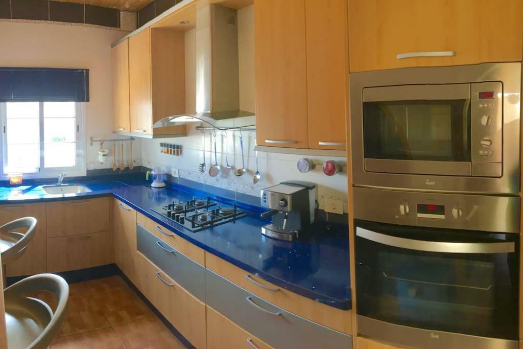 Villa Blanca Tenerife - Private Rooms - Terrace And Bbq, 5 Minutes From The Beach And Airport San Isidro  Esterno foto